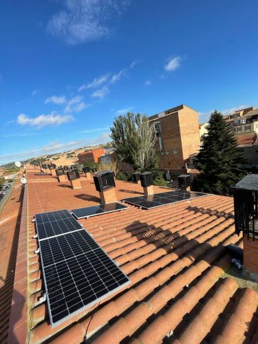instalación de autoconsumo de energía solar fotovoltaica