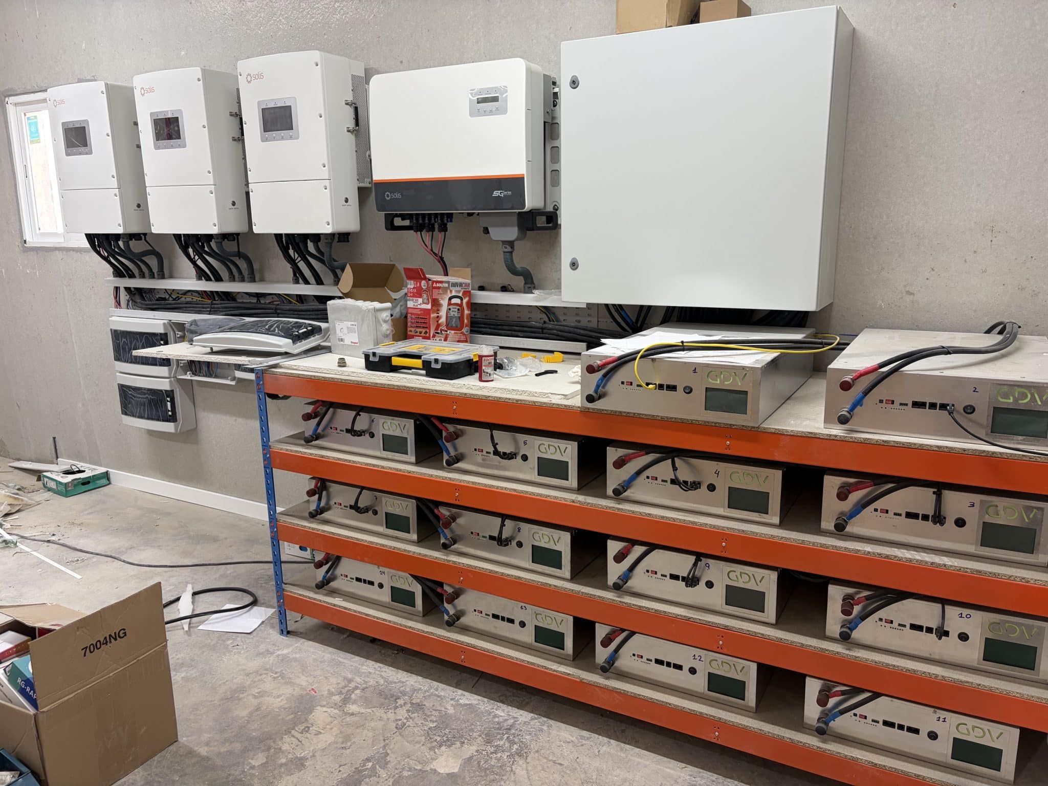instalación Fotovoltaica aislada agroindustrial
